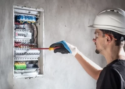 Top-notch Industrial Electrician